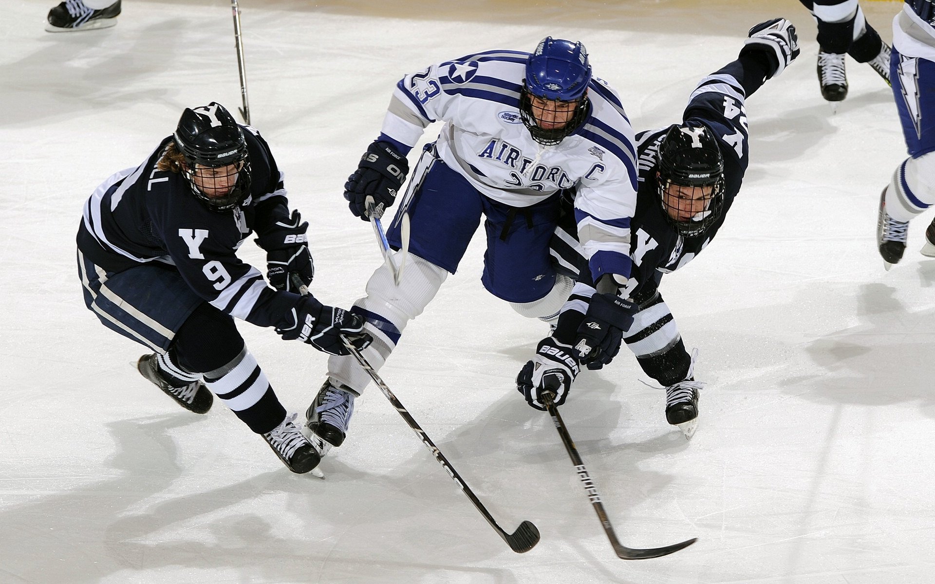 LOL赛场英雄操作极致精彩,我lol赛场